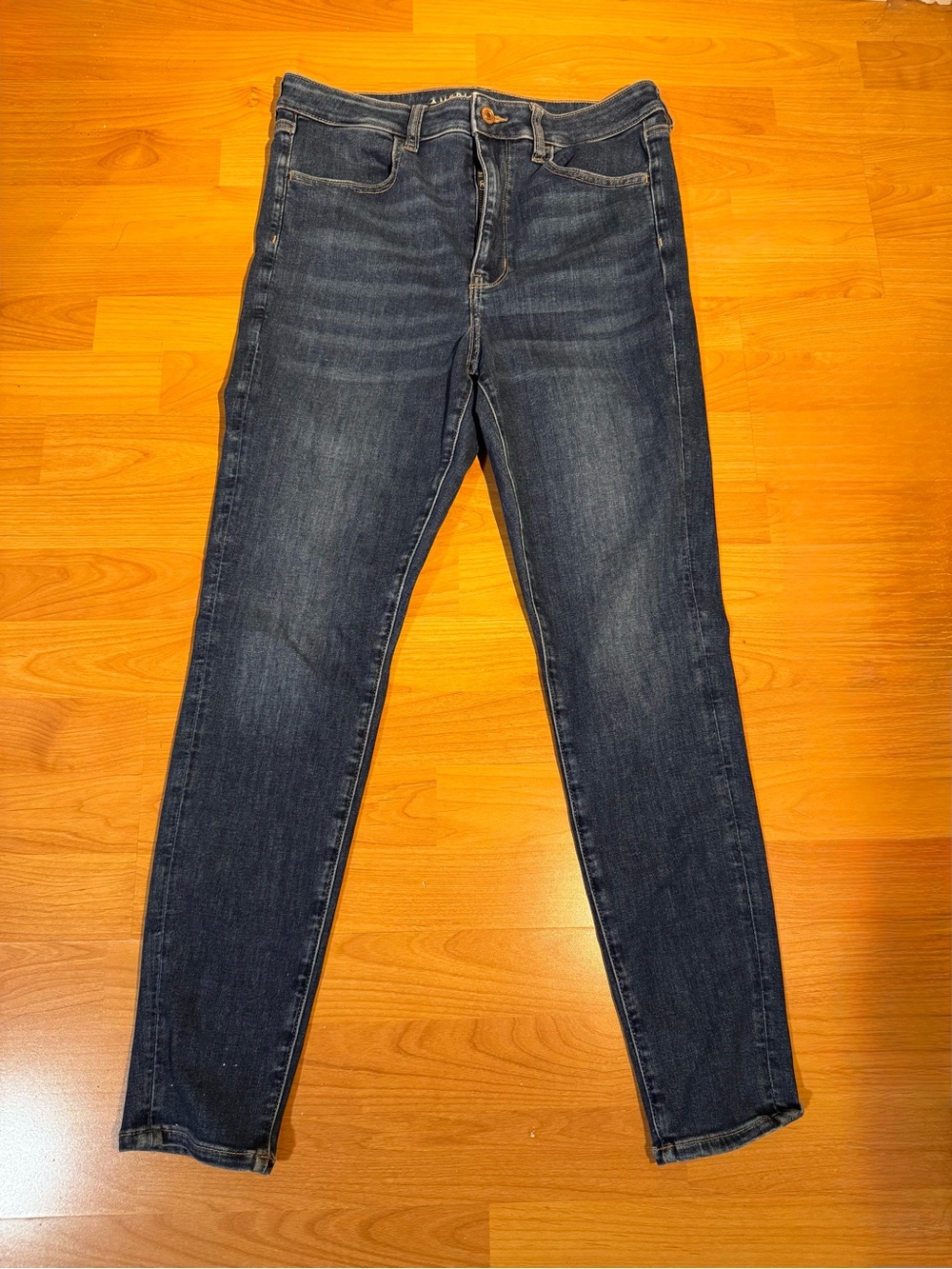 American Eagle Outfitters Women’s Hi rise Jeggings Jeans in Dark Blue Wash
